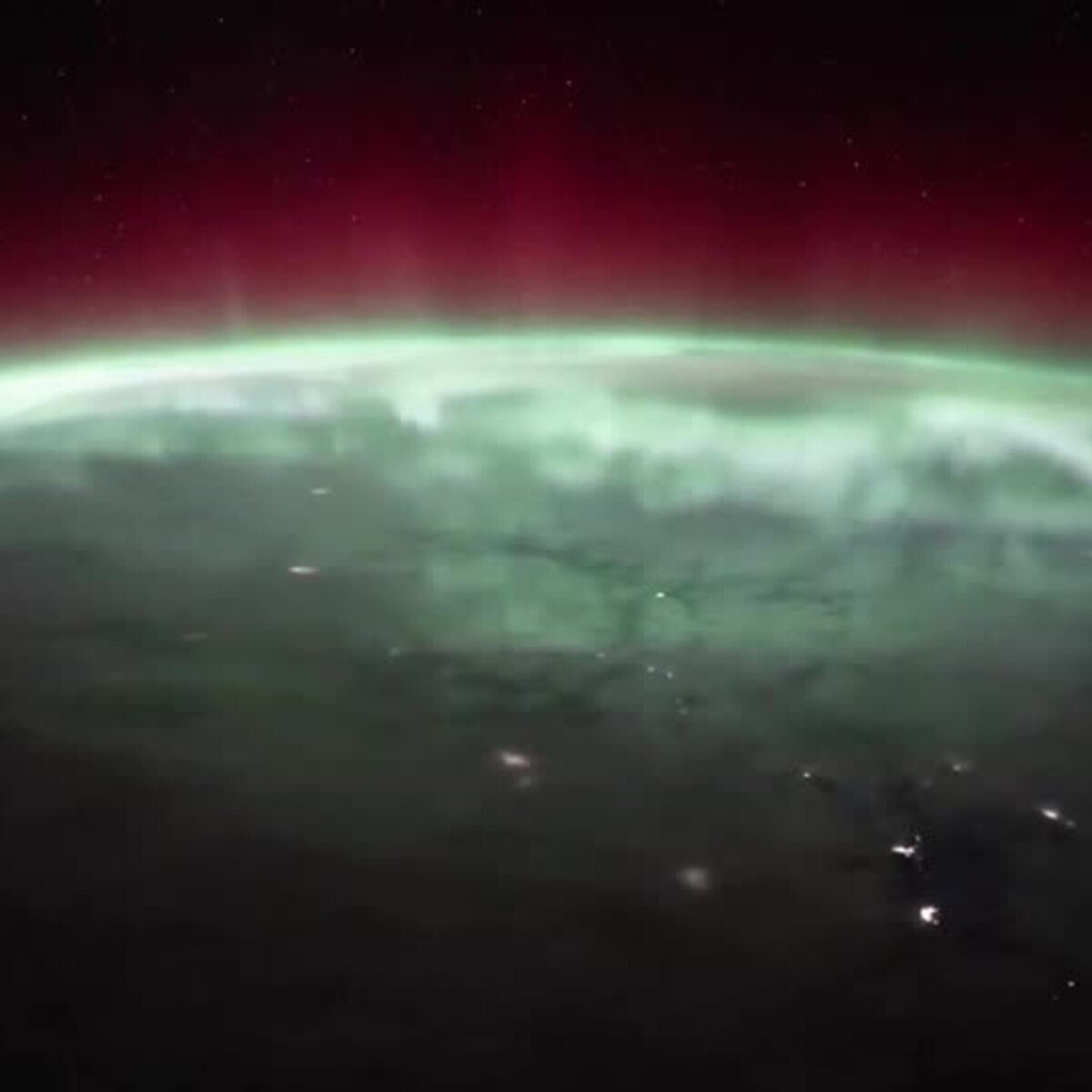 NASA captures beautiful aurora borealis (from Jan 4th) 🚀✨